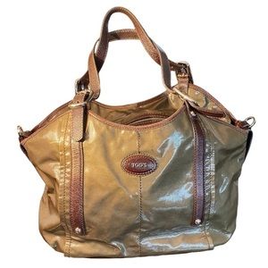 Tod’s green waxed canvas tote bag with leather trim